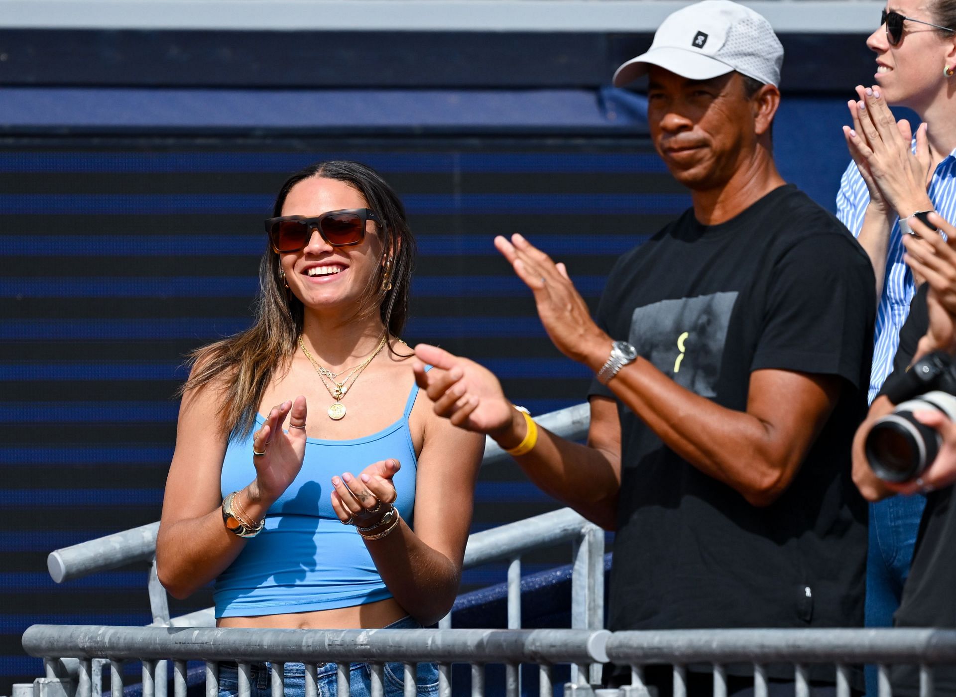 Ben Shelton's girlfriend Trinity Rodman (left) and father Bryan Shelton (right) at the 2025 BMW Open in Munich (Source: Getty)